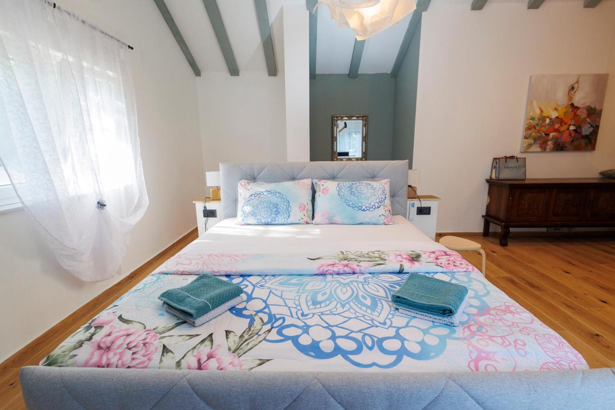 Luxury Villa Andrea Vrzika In Forest Near The Sea Zagvozd Екстер'єр фото
