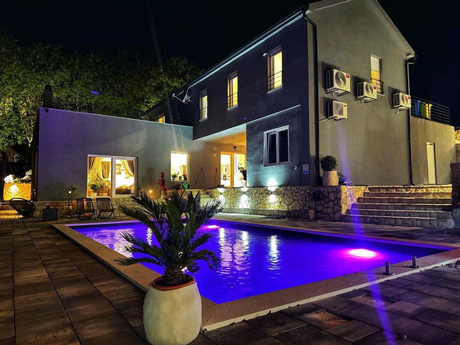 Luxury Villa Andrea Vrzika In Forest Near The Sea Zagvozd Екстер'єр фото