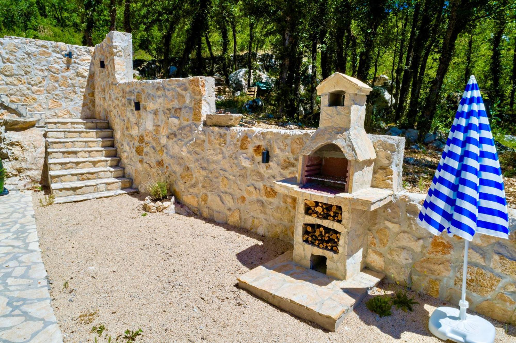 Luxury Villa Andrea Vrzika In Forest Near The Sea Zagvozd Екстер'єр фото